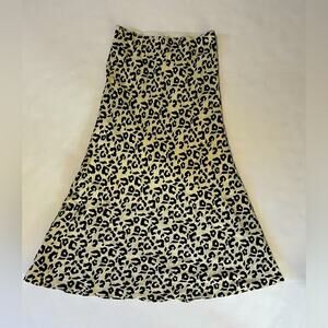 Leith animal print skirt size xs